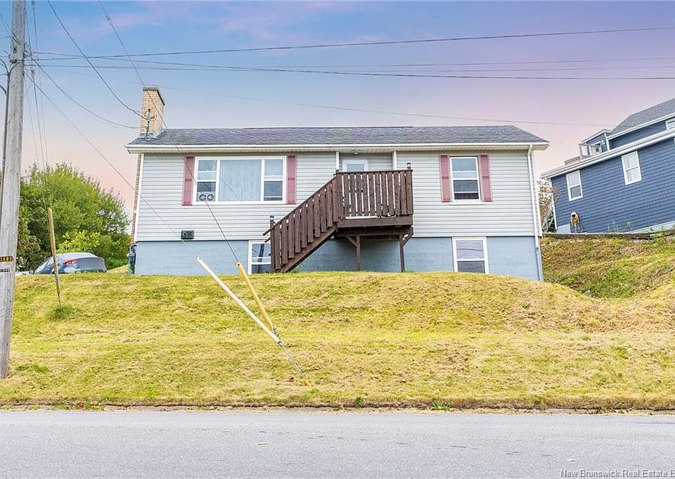1st image of 490 Lancaster Ave