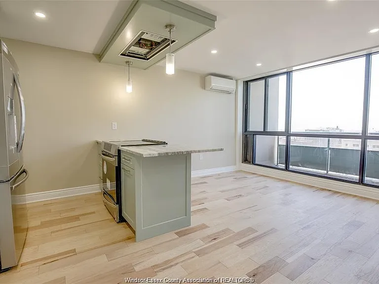111 Riverside Dr E #1607 — Photo 9