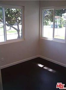 2nd image of 580 N 4th Ave