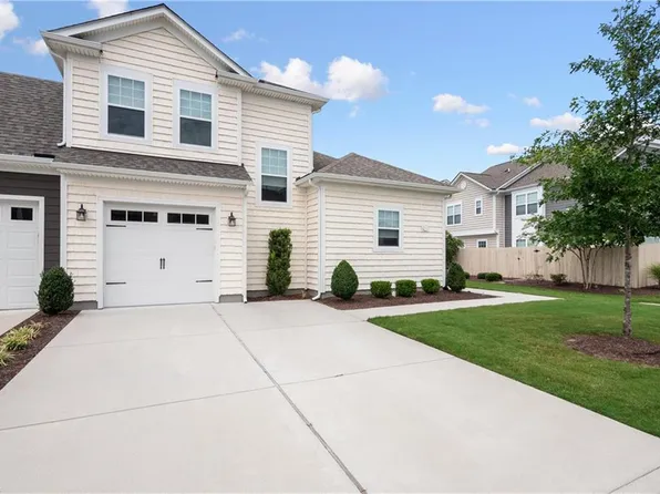 1915 Canning Pl, Chesapeake, VA 23322