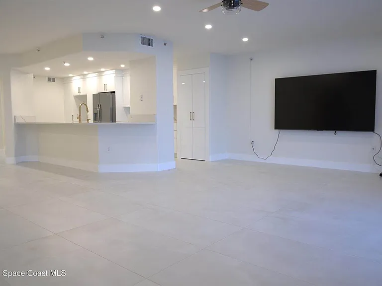 2095 Highway A1A #4402 — Photo 11