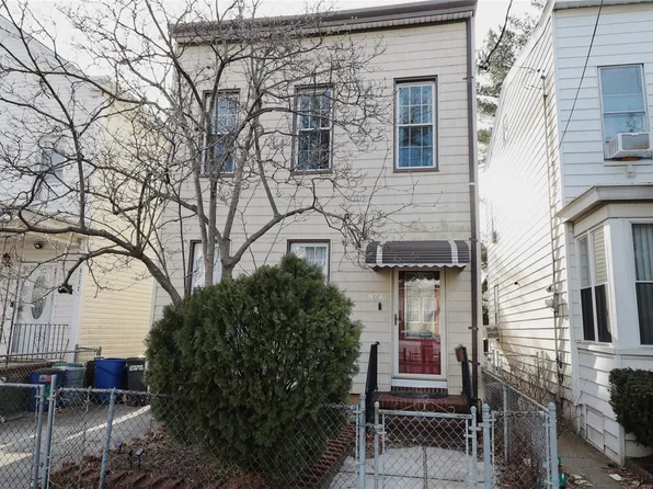 8730 110th Street, Richmond Hill, NY 11418