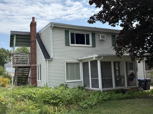 161 Plummer Ave #1/2, Neenah, WI 54956