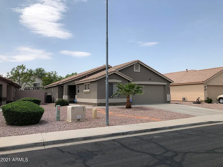 13201 W Mauna Loa Ln — Photo 3