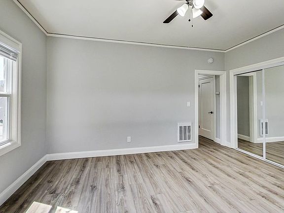 3rd image of 500 Zorah St APT 8