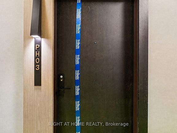 4th image of 20 Soudan Ave #Penthouse 03