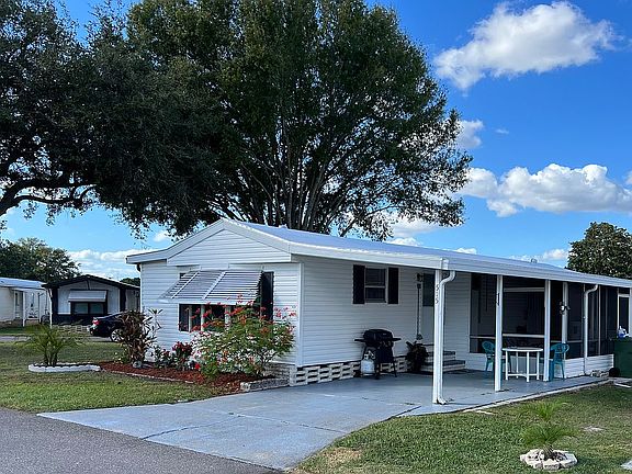 New roof over complete