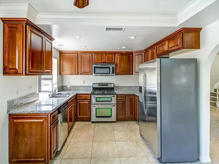26315 W Bravo Ln — Photo 8