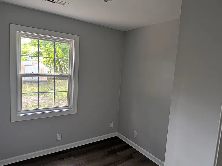 Bedroom 3 small but can also be used for an office