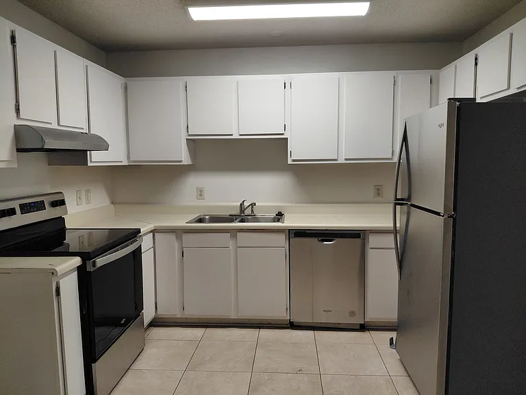 319 Ebenezer Ave #4 — Photo 6