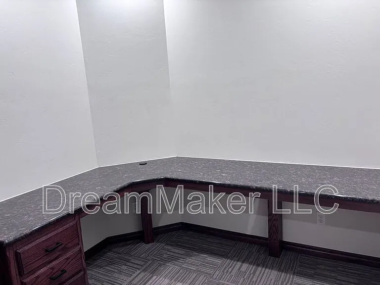 2815 SE 44th St — Photo 8