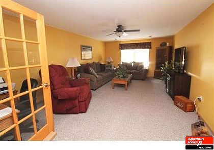 4th image of 720 Wood River Ct APT 2