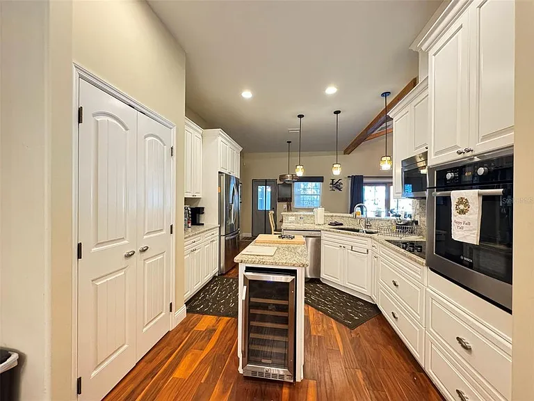 3108 N Wheaton Point — Photo 8