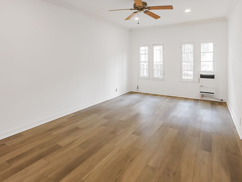 1st image of 716 N Saint Andrews Pl #100