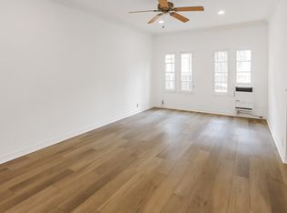 716 N Saint Andrews Pl #100, Los Angeles, CA 90038