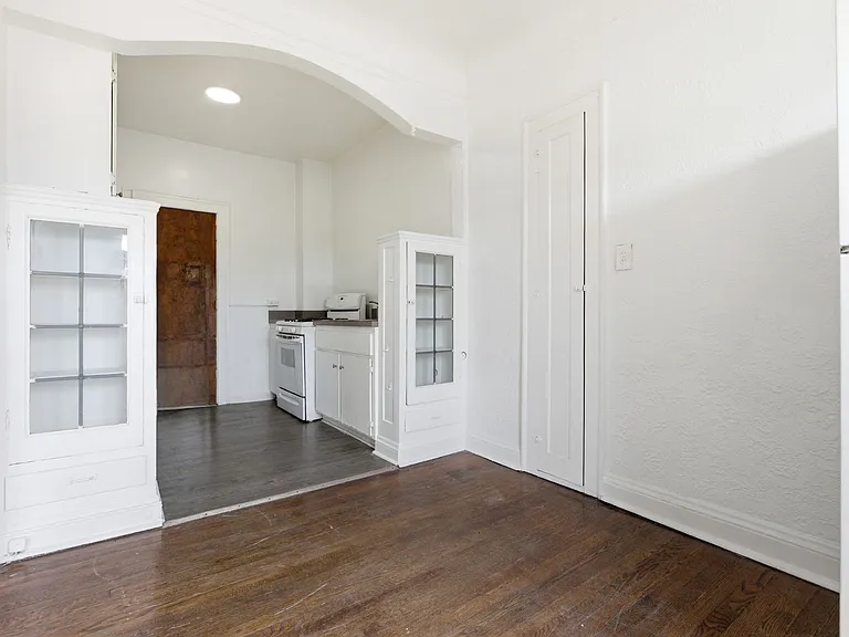 3214 Yorkshire Rd #205 — Photo 8