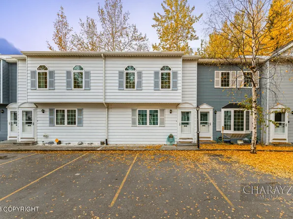 1046 Evergreen St, Fairbanks, AK 99709