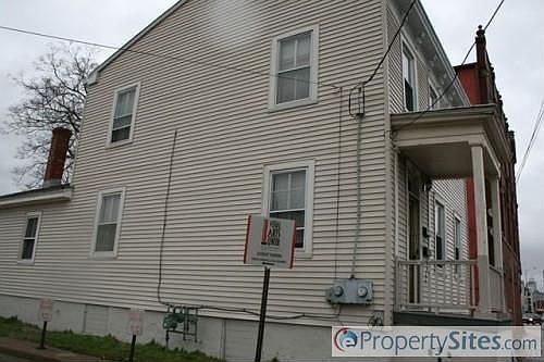 3rd image of 406 County St
