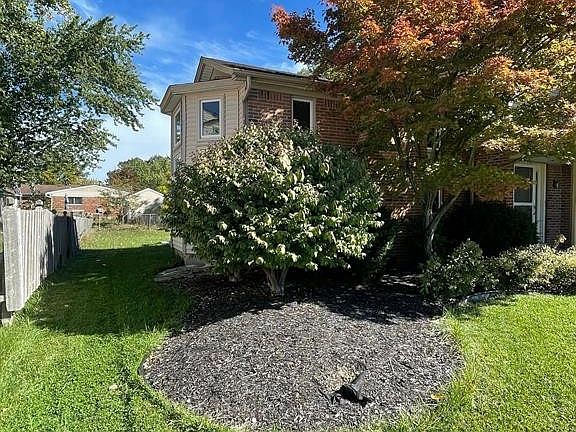 3rd image of 1438 Rand Rd
