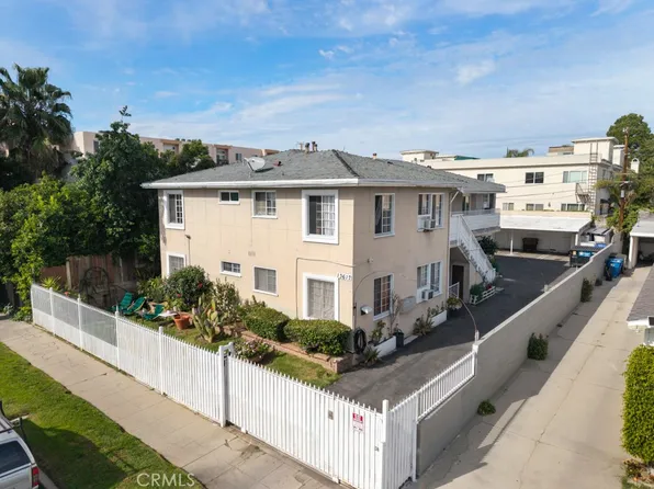 13617 Leadwell St, Van Nuys, CA 91405