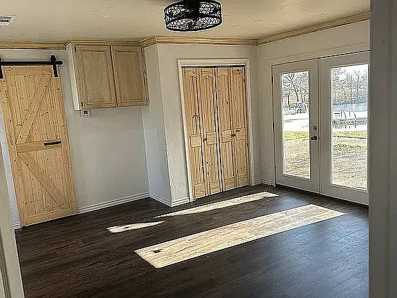514 Lakeshore Dr — Photo 6