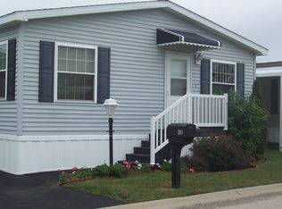 281 Forestview Dr, Crystal Lake, IL 60014