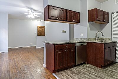 3rd image of 3702 N Sheffield Ave #407