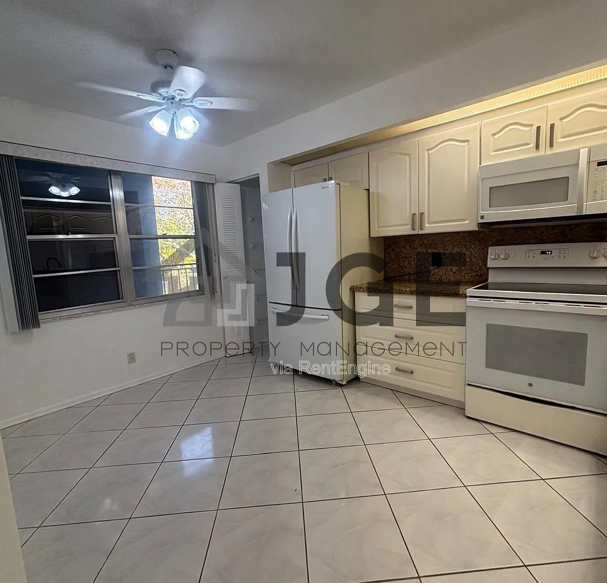 2 bed, 2.0 bath, 1192 sqft, $1,950 — Photo 4