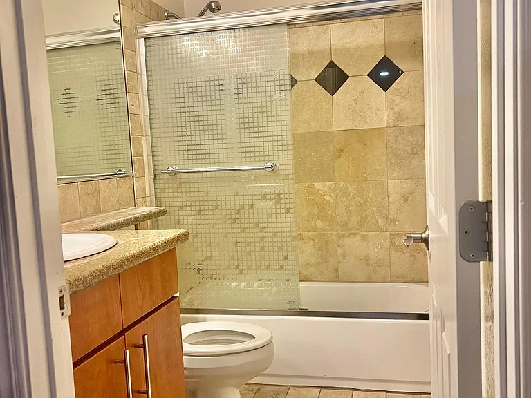 7003 Saranac St #105 — Photo 9