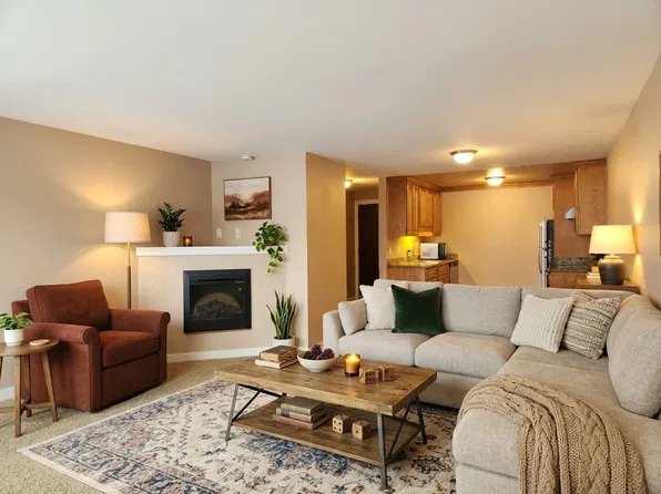 Estada Apartments, 12728 33rd Ave NE APT 206, Seattle, WA 98125