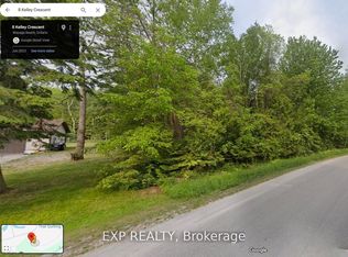 8 Kelley Cres, Wasaga Beach, ON L9Z 1J3