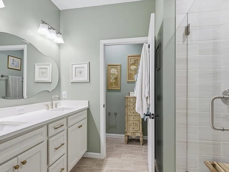 247 Tropics Ave — Photo 24