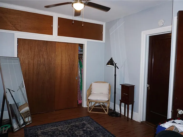 76 W Market St — Photo 7