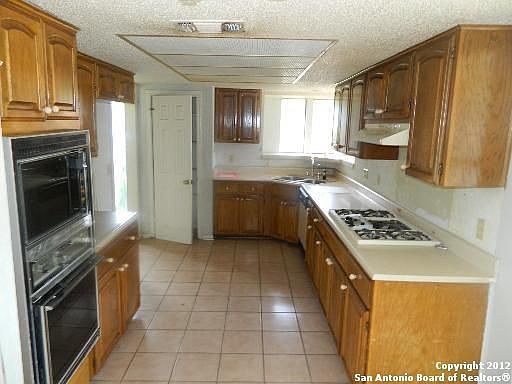 5th image of 8014 Whittlewood St