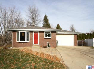 4920 Chelsea Ct, Lincoln, NE 68516