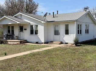 1235 Hugh Ave, Tahlequah, OK 74464