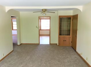 300 N 79th St APT 4, Milwaukee, WI 53213