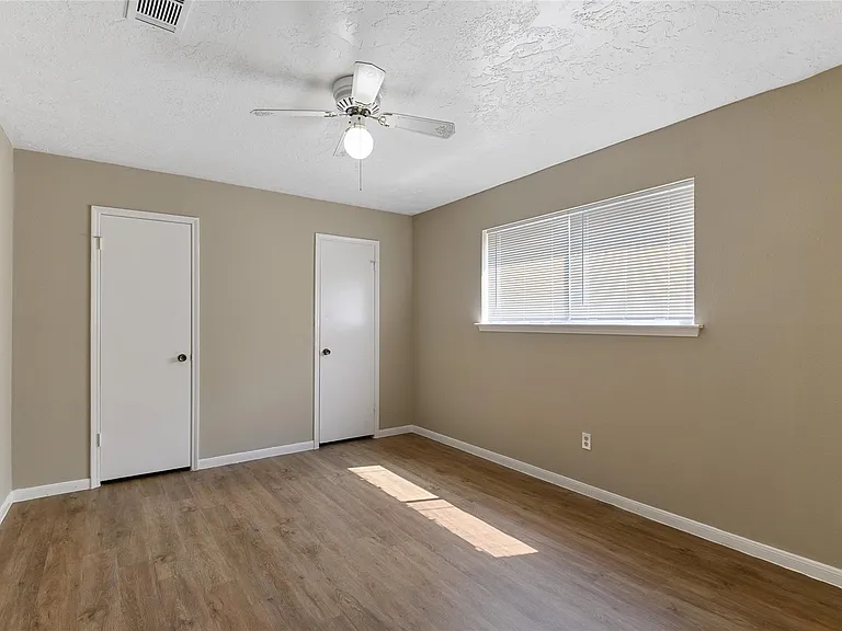 10427 Huntington Place Dr — Photo 9