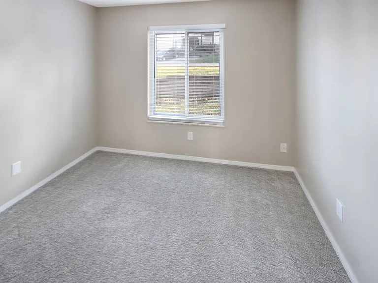 17048 Sandalwood Creek Dr #B — Photo 13