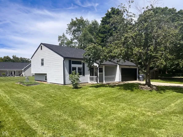 2622 Bridle Ln, Anderson, IN 46012