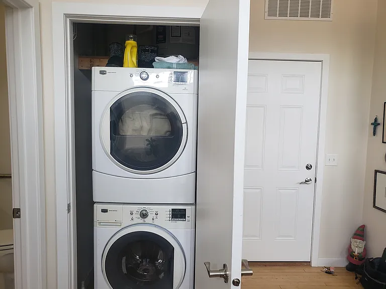 188 W Main St #202 — Photo 9