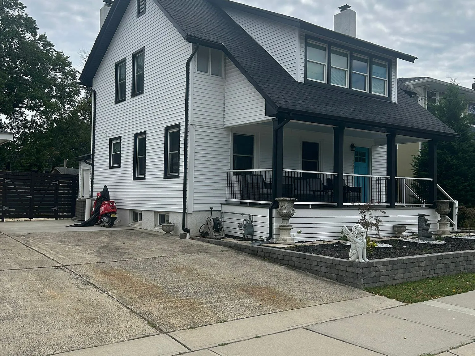 3 bed, 2.5 bath, 1390 sqft, $3,500 — Photo 3