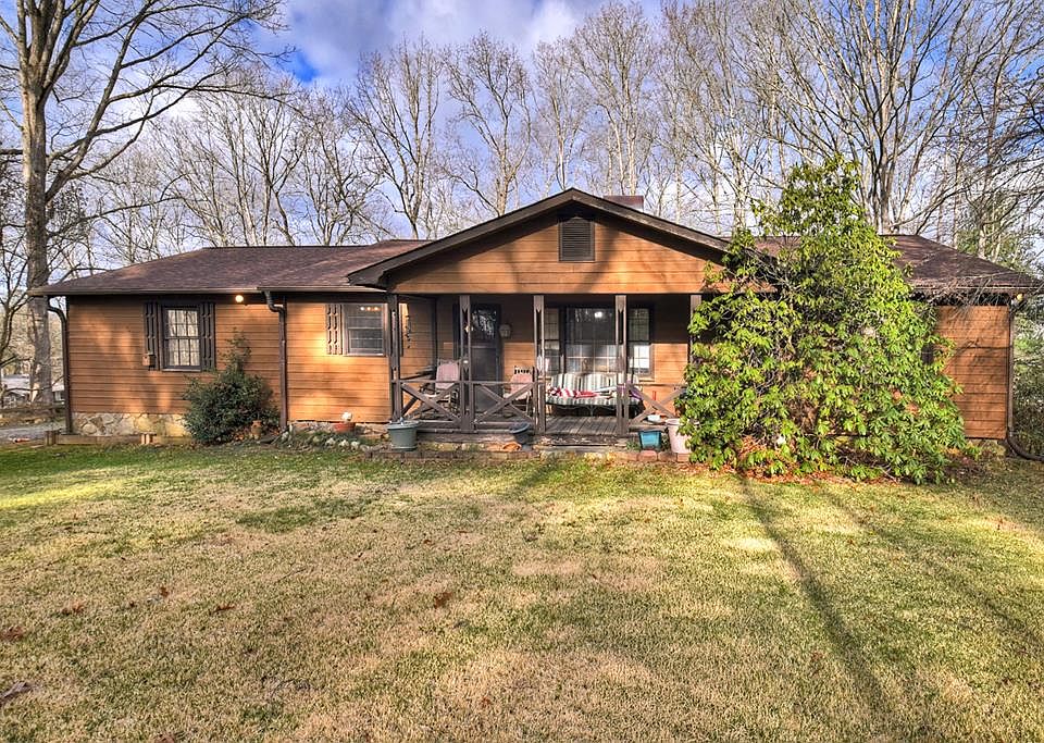 1st image of 788 Lake Forest Dr