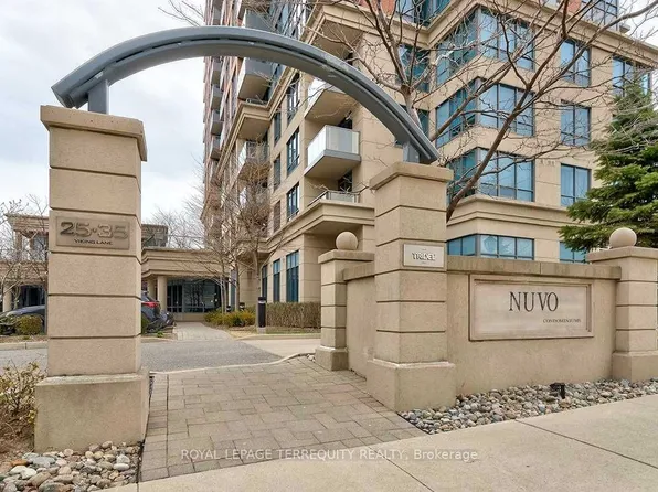 25 Viking Ln #657, Toronto, ON M9B 0A1