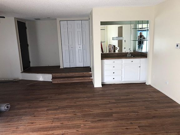 5th image of 11240 Sycamore Ln Unit A