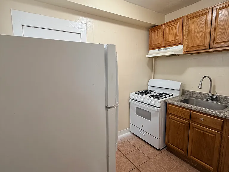 401 Sherman Ave #1-0 — Photo 5