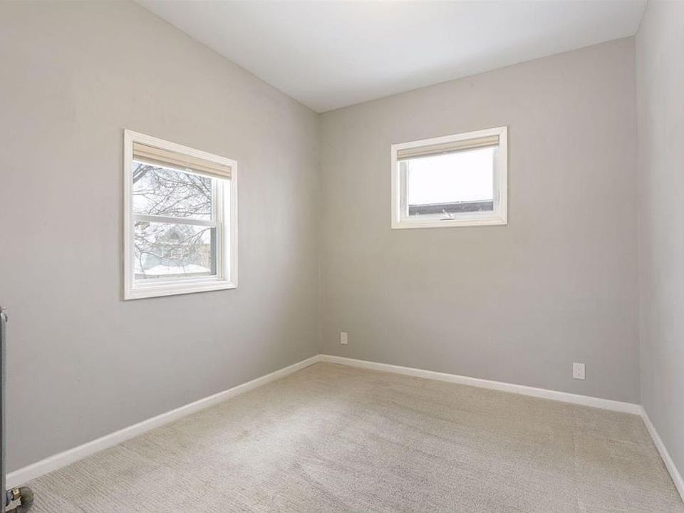 1st image of 3222 Elliot Ave #3