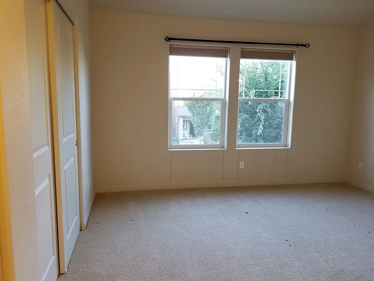 11336 SW Barber St — Photo 12