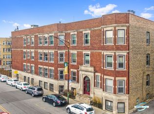 1024 W Irving Park Rd #3, Chicago, IL 60613