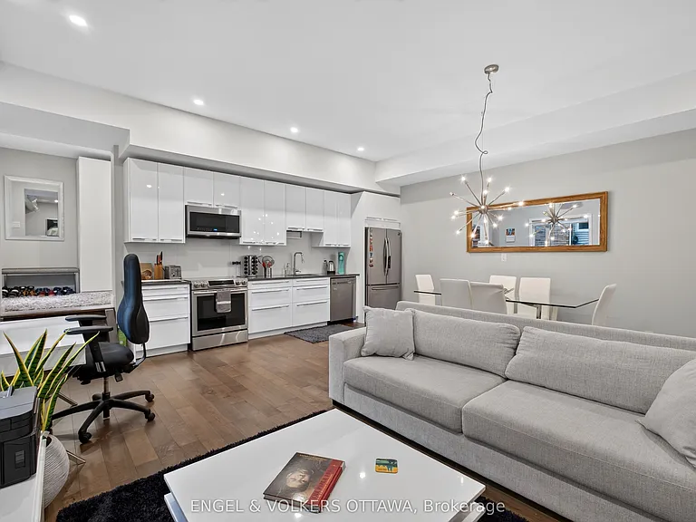 44 Byron Ave #D — Photo 19
